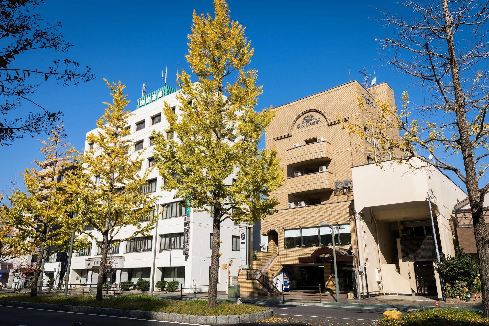 Hotel Sun Garden Matsuyama Мацуяма Екстериор снимка